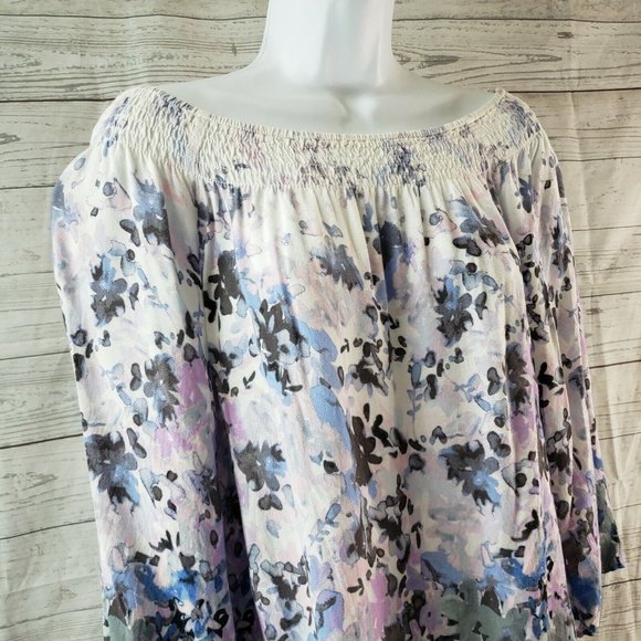 Lovestitch Womens Top Sz Small Purple Blue Floral 3/4 Sleeve - Picture 2 of 6